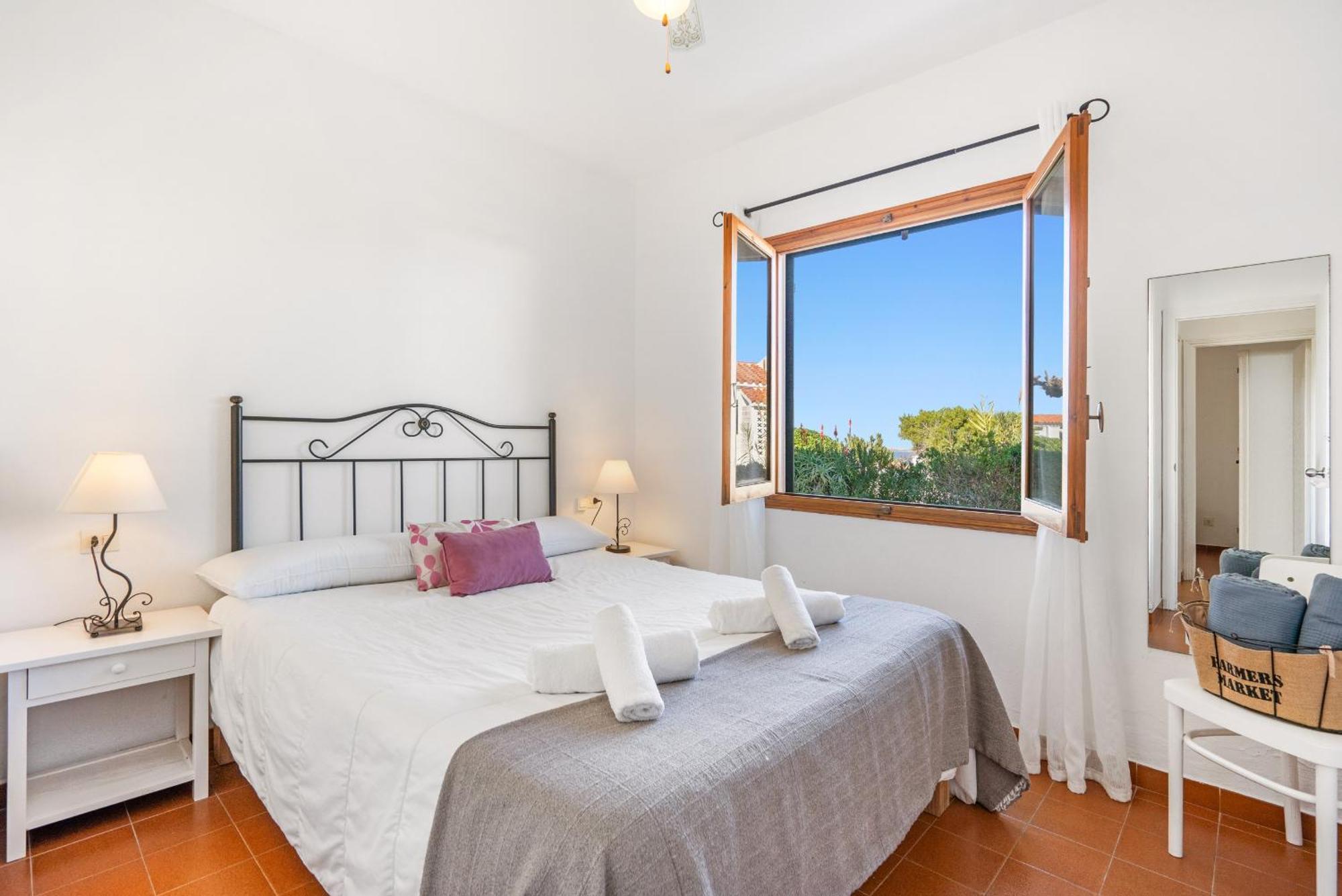 Apartamento La Brisa Arenal d'en Castell Exterior photo